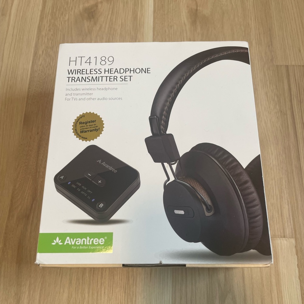 HT4189 wireless headphones - new in box